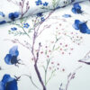 Stoffe Meterware, Baumwollstoff Satin, Blumenzweige im japanischen Stil, weiß-blau-braun