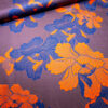 Stoffe Meterware, Viskosesatin mit "japanischem" Blumendesign, Braun-Blaugrau-Orange